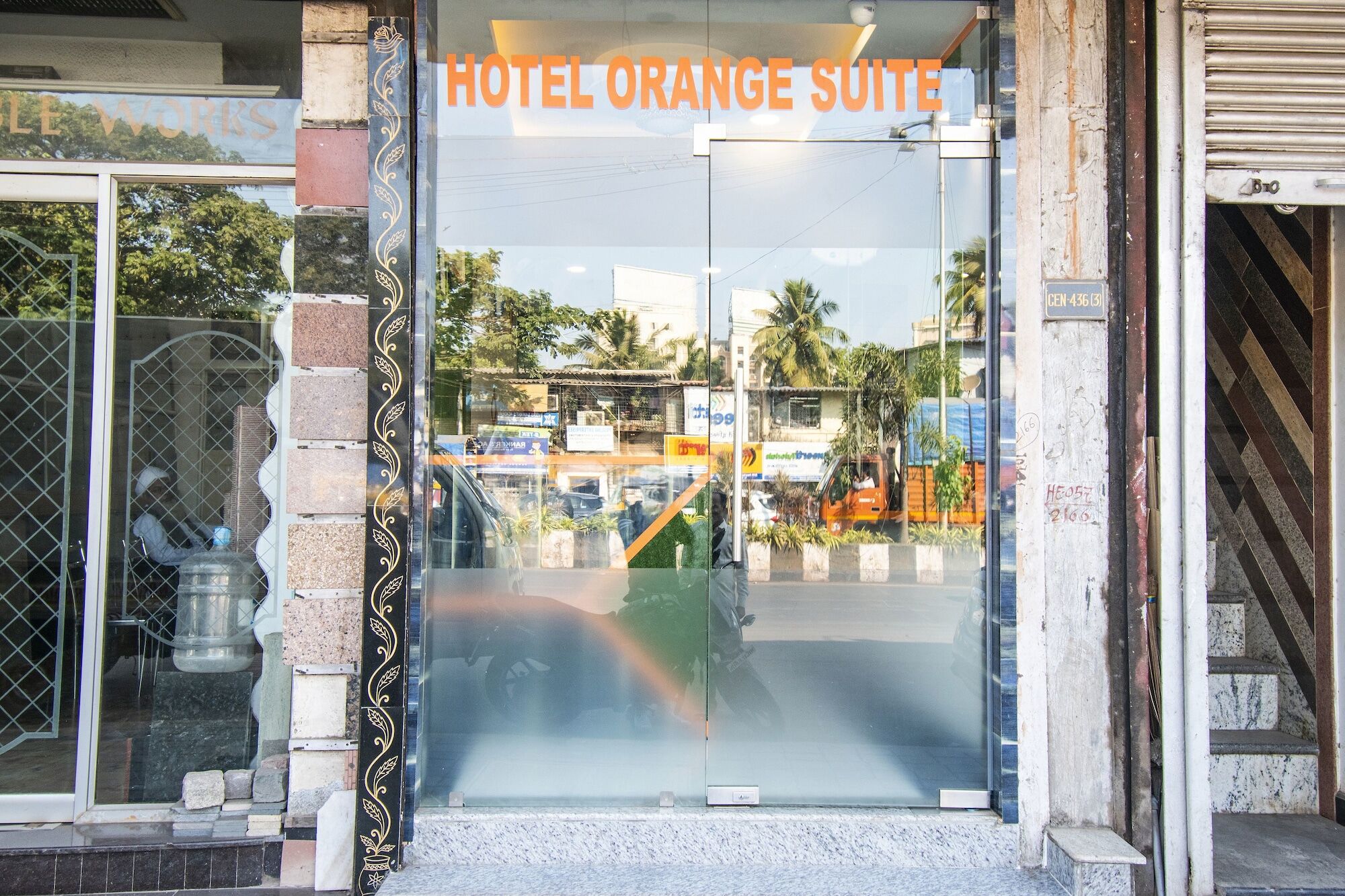 Fabexpress Orange Suites Santacruz East Mumbai Exterior photo